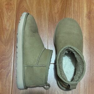 UGG Women’s Ultra Mini